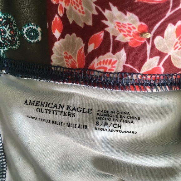 3/25!!!⭐️ American Eagle Leggings - Picture 3 of 3